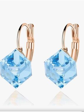 Aquamarine Austrian Cube Crystal In 14k Gold Plating Lever Lock